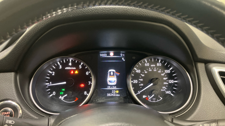 Nissan Qashqai 1.3 DiG-T Tekna 5dr Petrol Hatchback